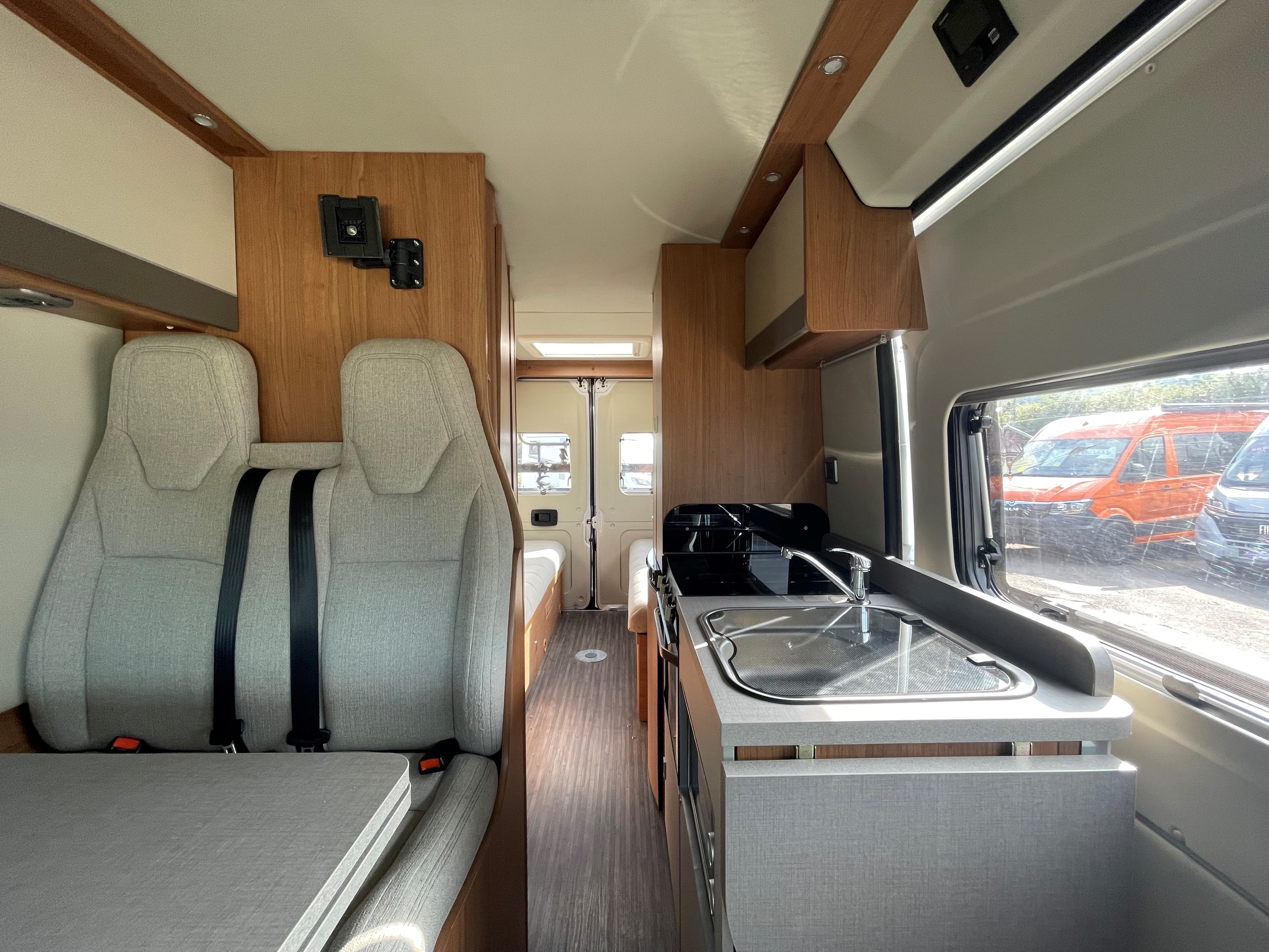 Auto-Trail Tribute 680