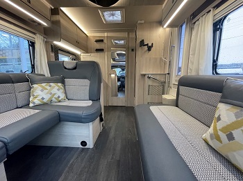 Auto-Trail F-line F60