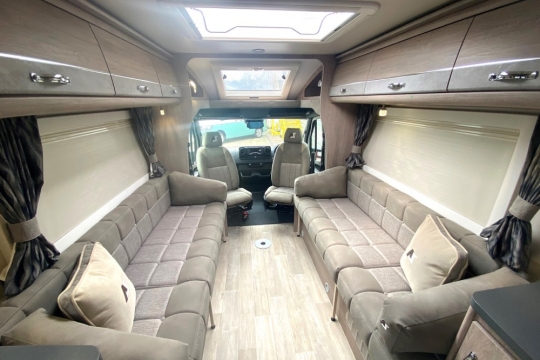 auto-sleepers-winchcombe-interior-to-front-2.jpg