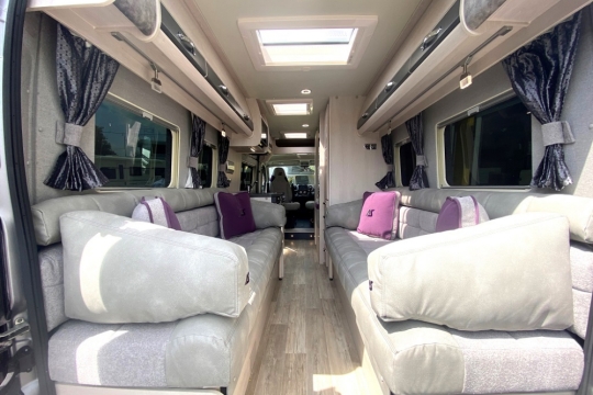 auto-sleepers-warwick-xl-interior-to-front-from-rear-doors.jpg