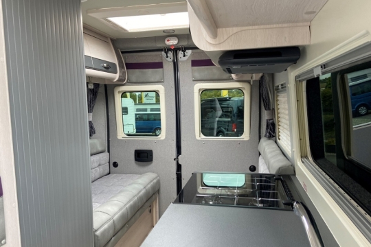 auto-sleepers-fairford-interior-to-rear.jpg