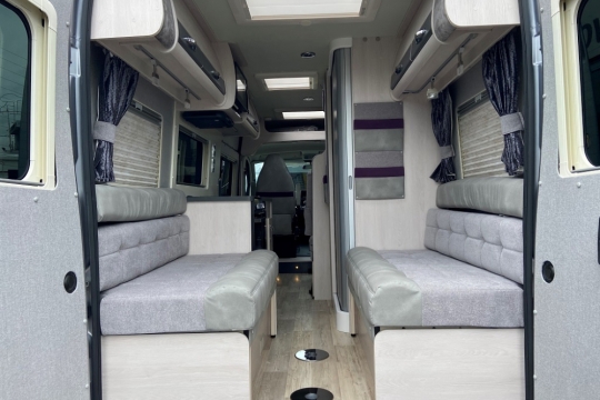 auto-sleepers-fairford-interior-to-front.jpg