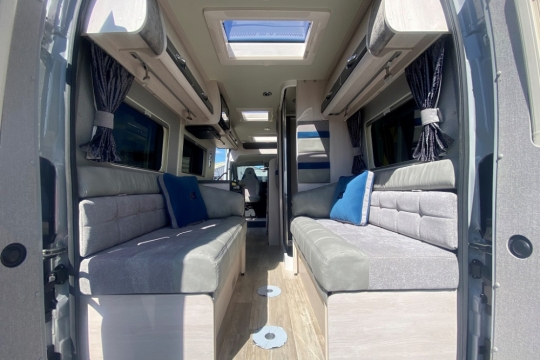 auto-sleepers-fairford-interior-tailgate-to-front.jpg