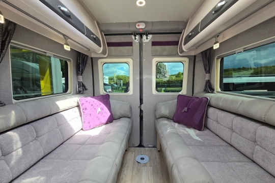 auto-sleepers-warwick-xl-interior-lounge.jpg