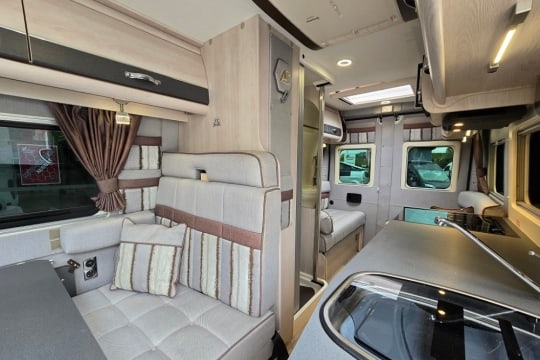 auto-sleepers-fairford-mq-interior-to-rear.jpg