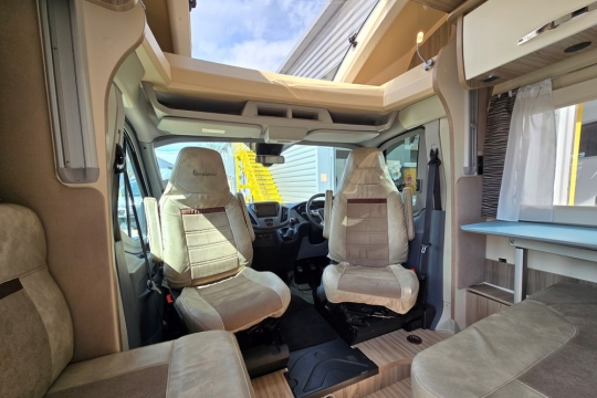 benimar-tessoro-interior-cab.jpg