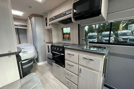 auto-sleepers-kingham-interior-kitchen.jpg