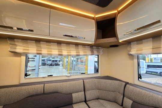 rollerteam-autoroller-747-interior-rear-lounge-side.jpg