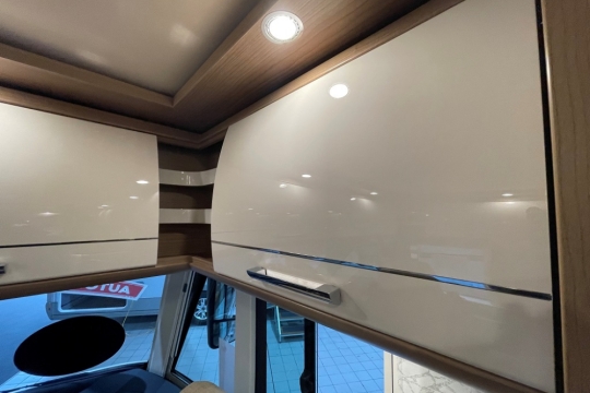 carthago-c-tourer-i-143-le-interior-gloss-cabinets.jpg