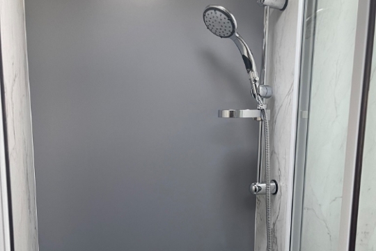 swift-voyager-584-interior-shower.jpg