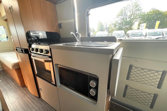 auto-trail-tribute-620-interior-kitchen.jpg