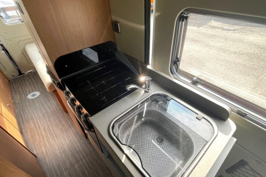 auto-trail-tribute-620-interior-kitchen-top.jpg