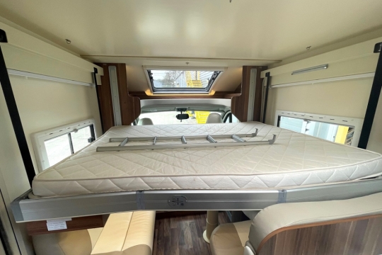 rollerteam-t590-interior-drop-down-bed.jpg