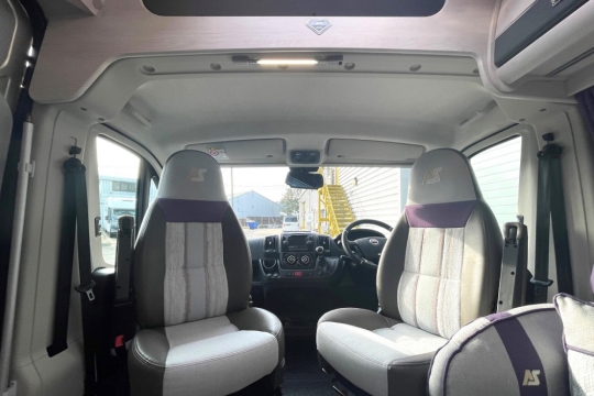 auto-sleepers-kingham-interior-cab.jpg