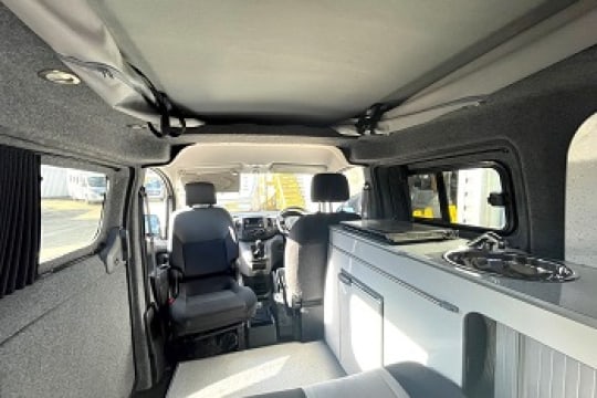 nissan-nv200-acenta-dci-interior-to-front.jpg