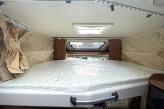 carado-t449-interior-drop-down-bed-2.jpg