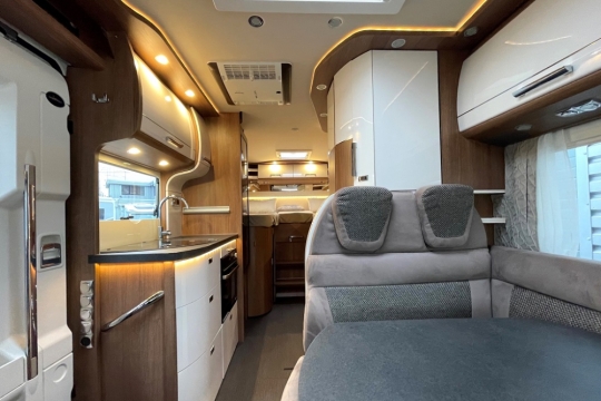 carthago-c-tourer-i-143-le-interior-to-rear.jpg