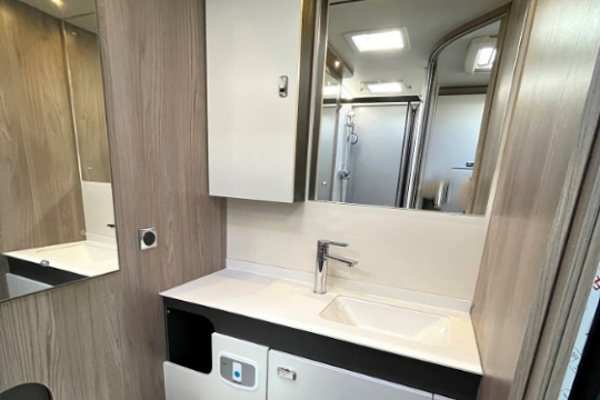 swift-voyager-540-interior-bathroom.jpg