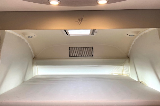 rapido-850f-interior-drop-down-bed.jpg