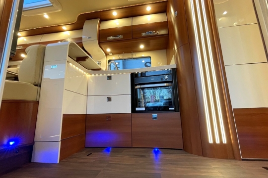 1carthago-liner-for-two-I53-interior-kitchen-to-front (2).jpg