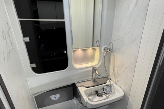 swift-trekker-xl-interior-washroom.jpg