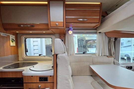 hymer-exsis-i-598-interior-overview.jpg