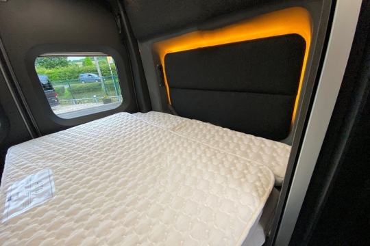 swift-trekker-x-interior-bed.jpg