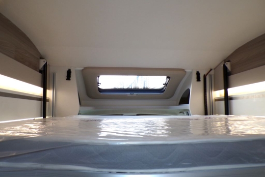 swift-dropdownbed-interior-rectangle.jpg