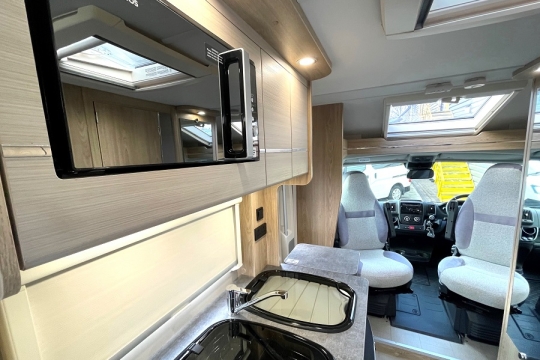 elddis-accordo-120-interior-kitchen-to-cab.jpg