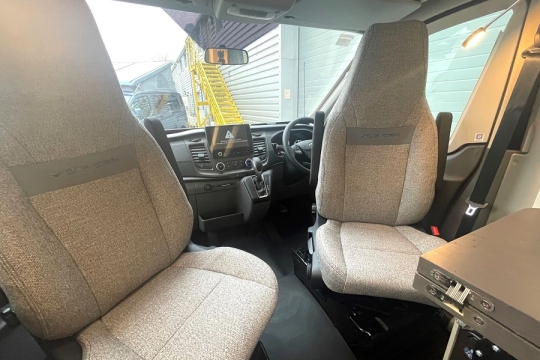 swift-voyager-574-interior-cab.jpg