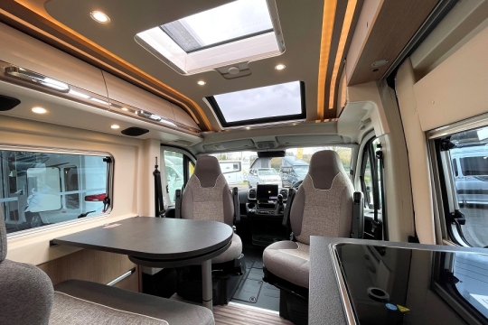 malibu-van-640-le-rb-two-room-interior-front.jpg